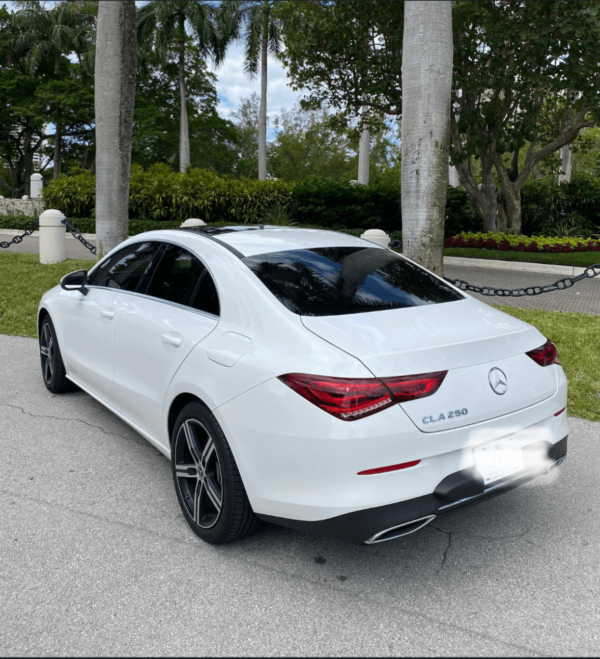 Mercedes Benz CLA 250